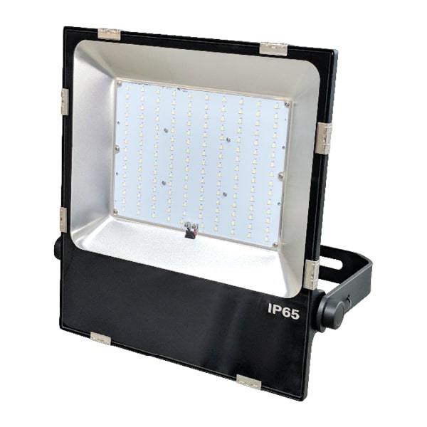 Outdoor LED Flood Light - 120 Watts - 15,960 LM - 5000K - Traditional